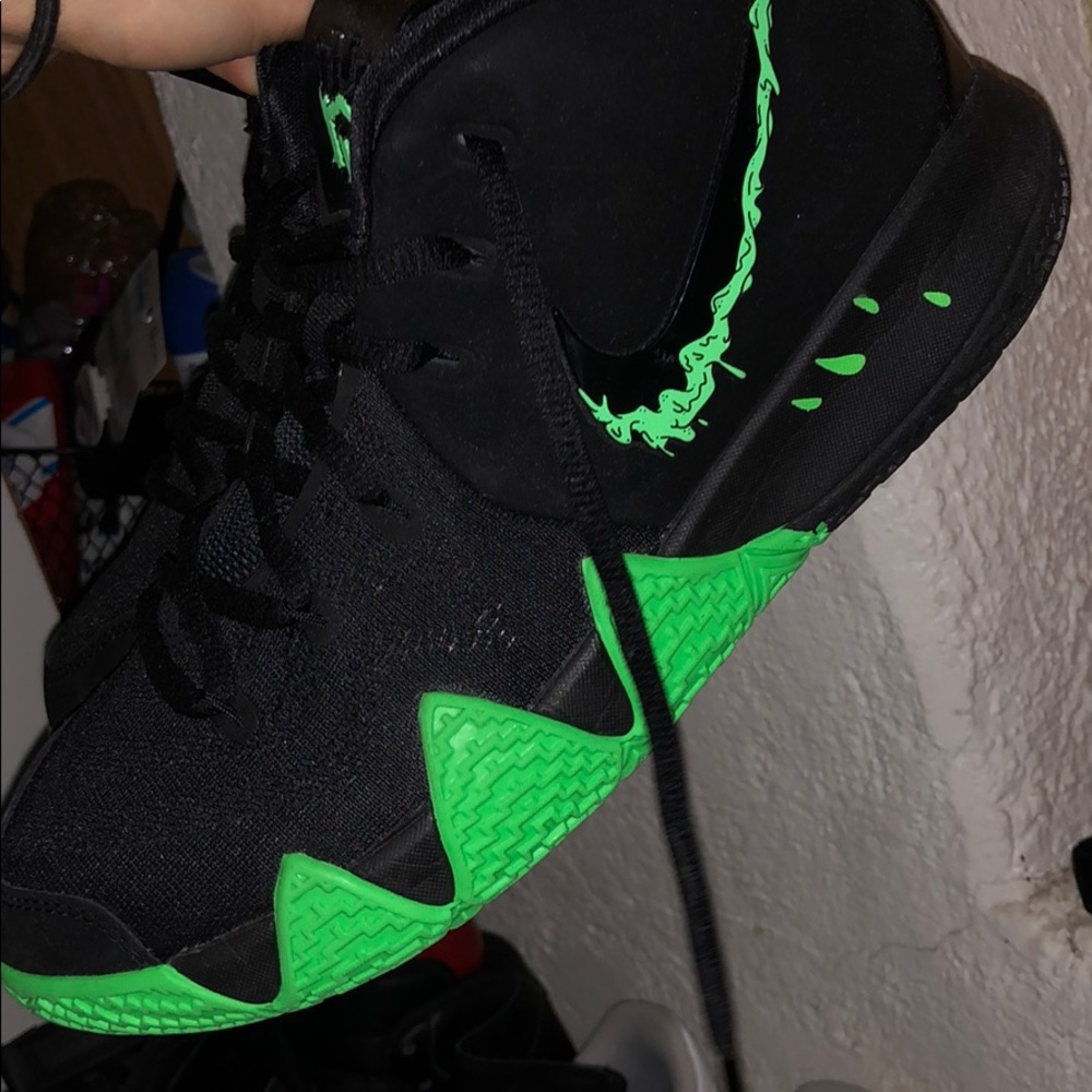 basketball shoes